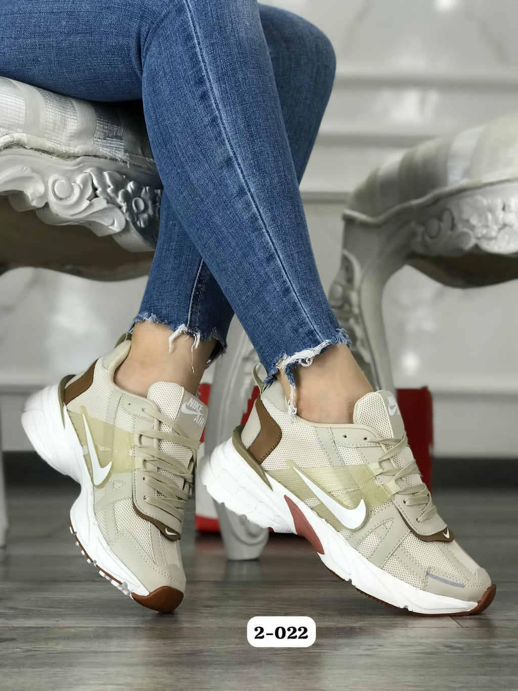 Gray helmet for bikers