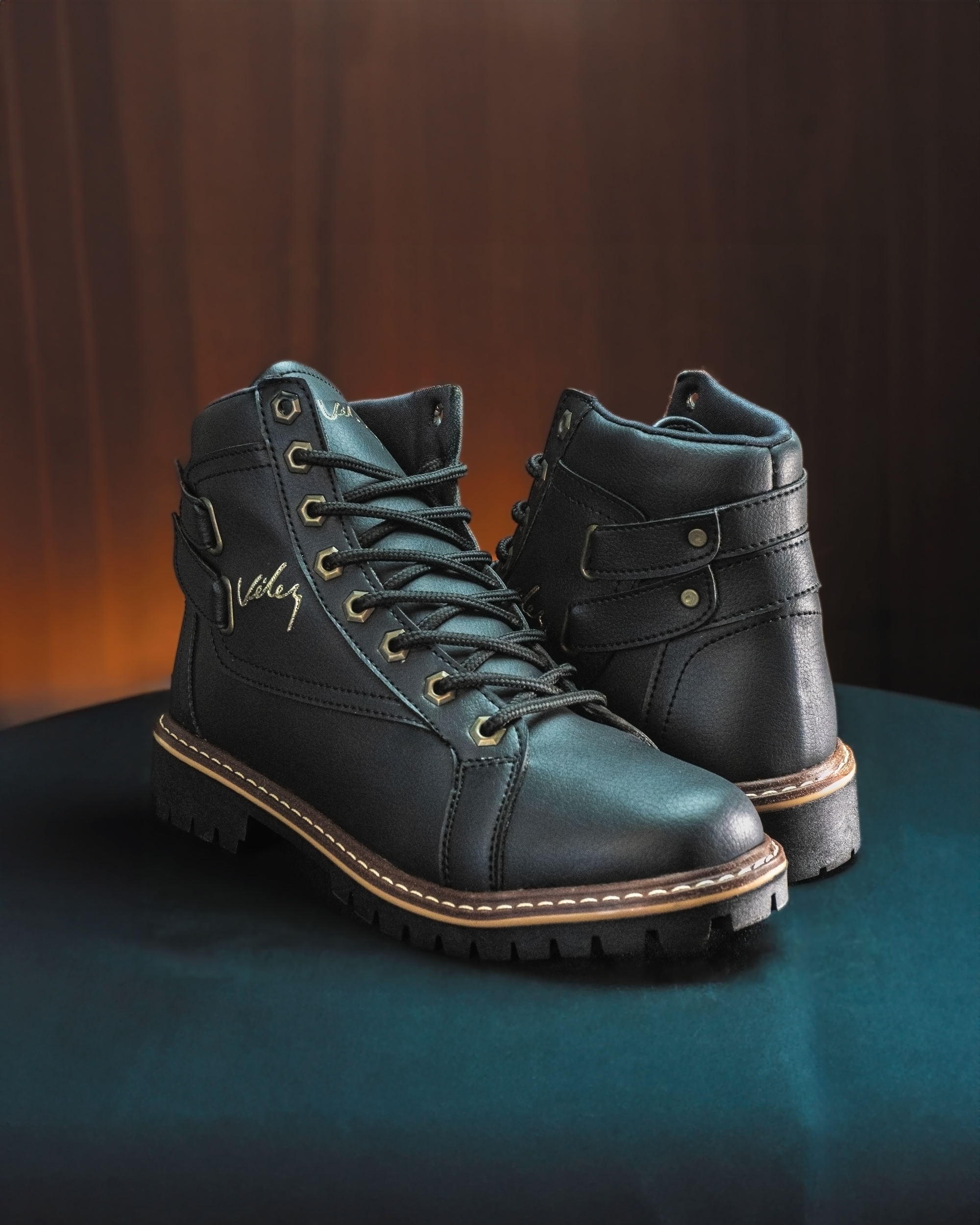 COLECCIÓN BOTINES + BOLSO | VÉLEZ