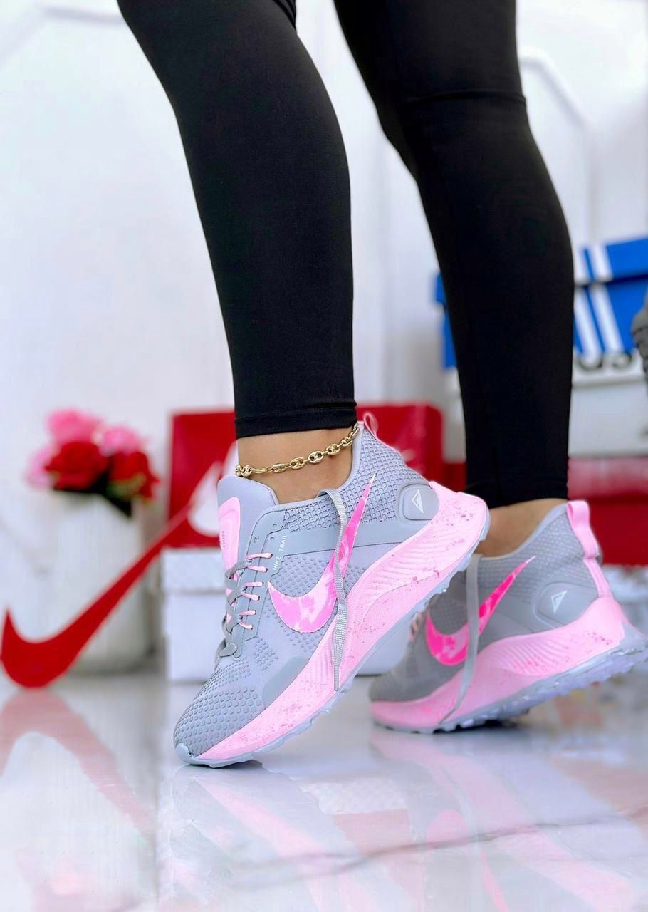 NIKE JUPINER ®