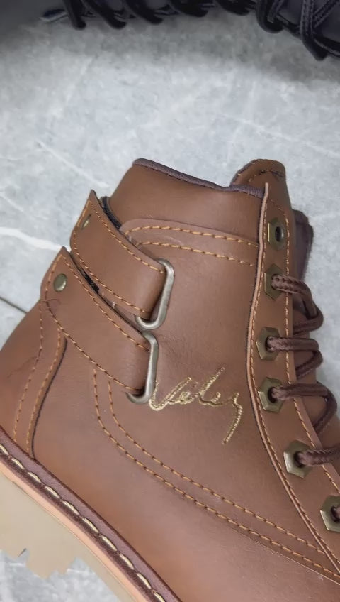 COLECCIÓN BOTINES + BOLSO | VÉLEZ